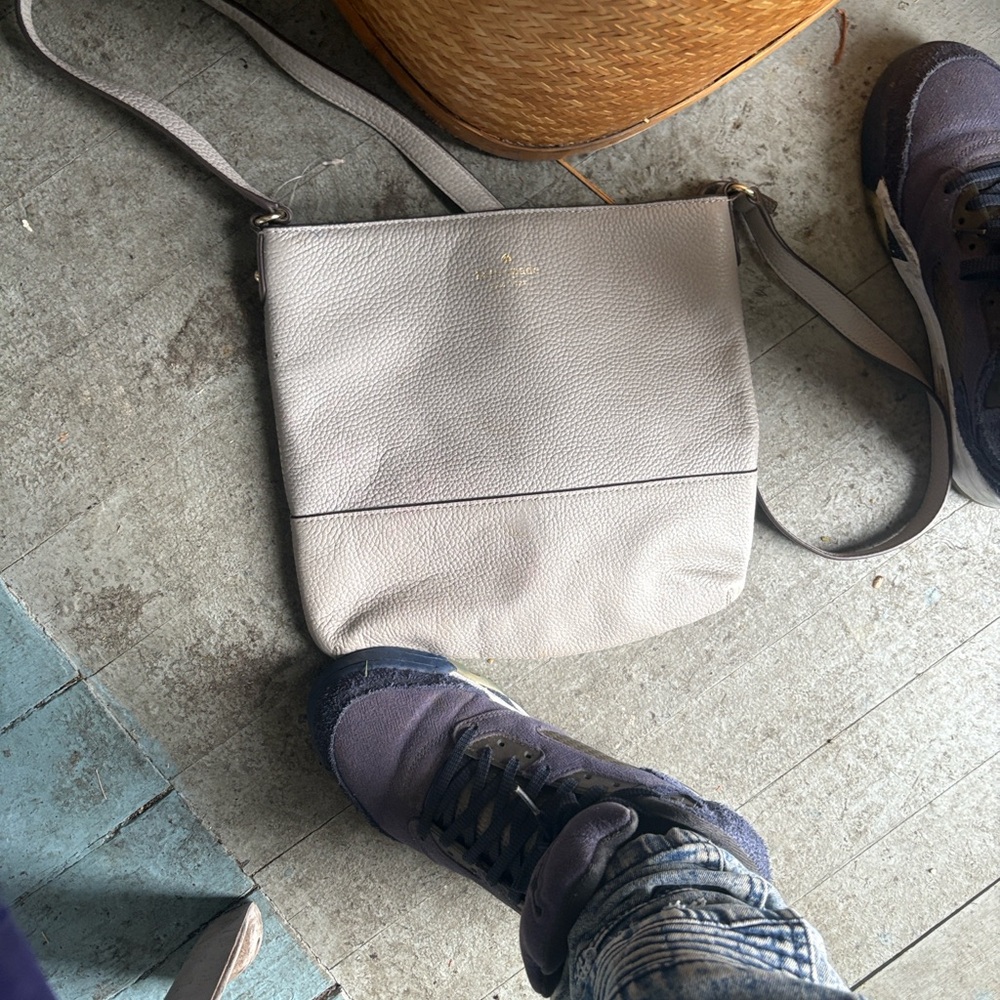 Elegant Cream Crossbody Bag